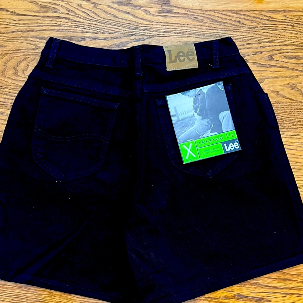 Black Lee Relaxed Fit Ladies Jean Shorts, Size 16, New with Tag 1990’s